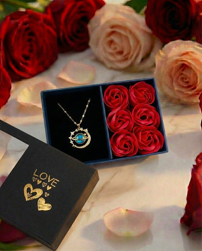 Collar Planeta Saturno + Caja de lujo